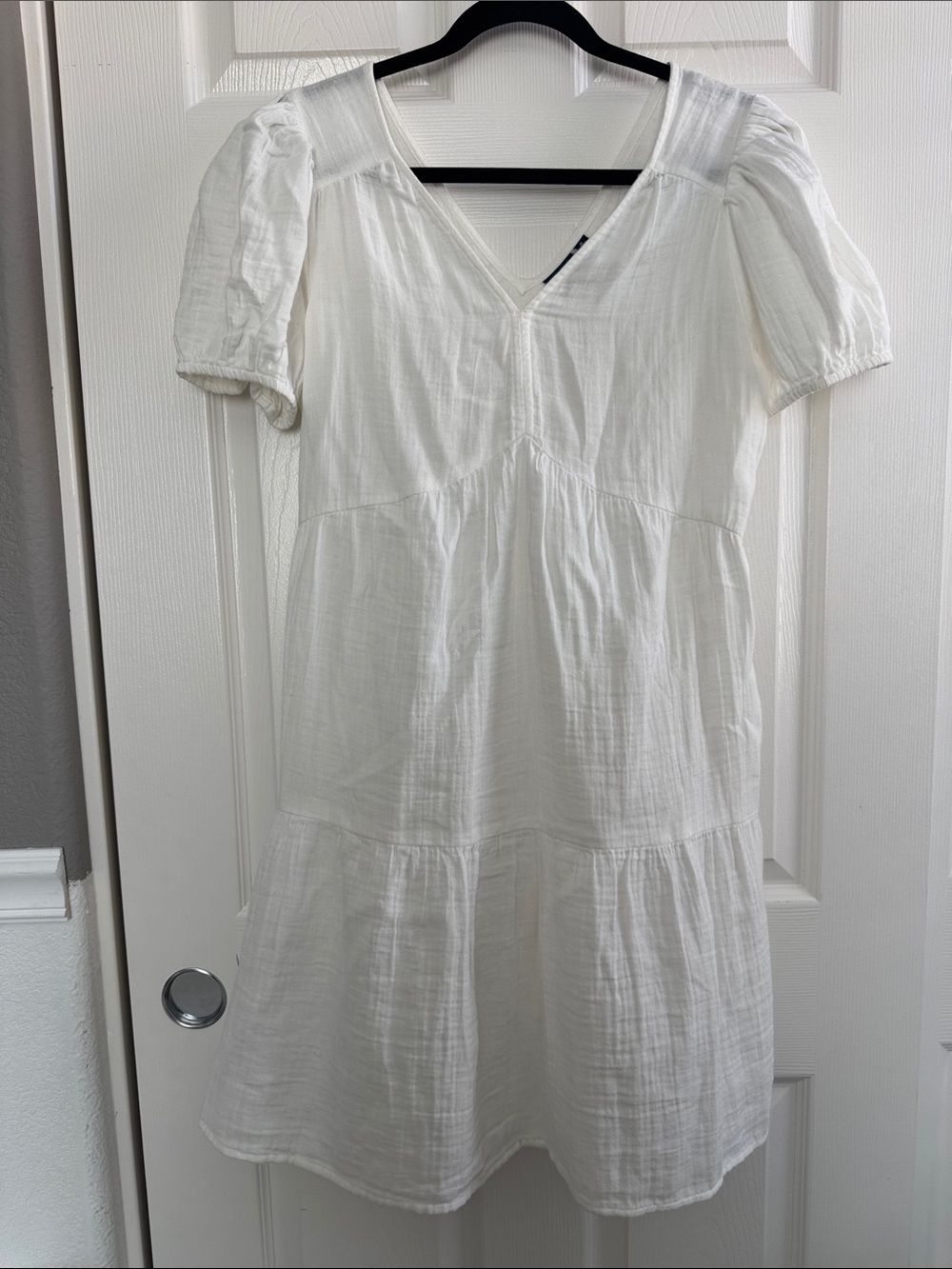 NWT GAP White Cotton V-Neck Tiered Short-Sleeve Dress - Size Medium Petite